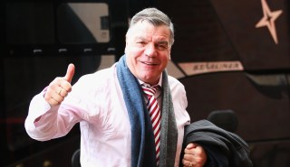 SUNDERLAND, ENGLAND - FEBRUARY 13: Sam Allardyce, manager of Sunderland thumbs up on arrival at the stadium prior to the Barclays Premier League match between Sunderland and Manchester United at the Stadium of Light on February 13, 2016 in Sunderland, England. (Photo by Ian MacNicol/Getty Images)