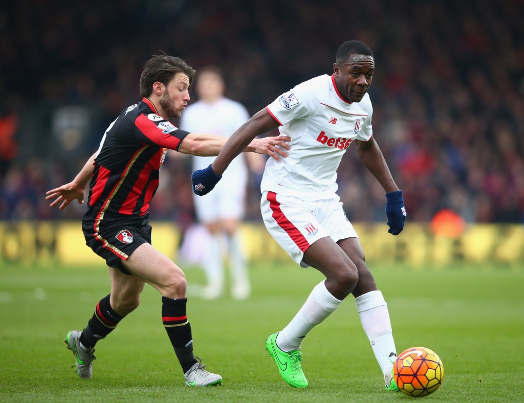 BOURNEMOUTH, ENGLAND - FEBRUARY 13: Giannelli Imbula of Stoke City controls the ball under pressure of Harry Arter of Bournemouth  during the Barclays Premier League match between A.F.C. Bournemouth and Stoke City at Vitality Stadium on February 13, 2016 in Bournemouth, England.  (Photo by Paul Gilham/Getty Images)