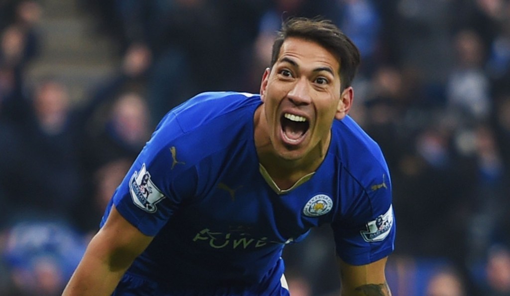 LEICESTER, ENGLAND - FEBRUARY 27: Leonardo Ulloa of Leicester City celebrates scoring his team's first goal during the Barclays Premier League match between Leicester City and Norwich City at The King Power Stadium on February 27, 2016 in Leicester, England. (Photo by Michael Regan/Getty Images)