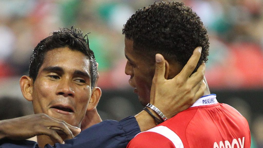 ATLANTA, GA - JULY 20:  Carlos Rodriguez #4 of Panama celebrates with teammate Anibal Godoy #20 after Rodriguez's second half goal during the CONCACAF Gold Cup quarterfinal game against Cuba at Georgia Dome on July 20, 2013 in Atlanta, Georgia.  (Photo by Mike Zarrilli/Getty Images)