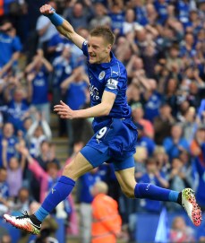 LEICESTER, ENGLAND - MAY 07: Jamie Vardy of Leicester City celebrates scoring his team's third goal during the Barclays Premier League match between Leicester City and Everton at The King Power Stadium on May 7, 2016 in Leicester, United Kingdom. (Photo by Michael Regan/Getty Images)