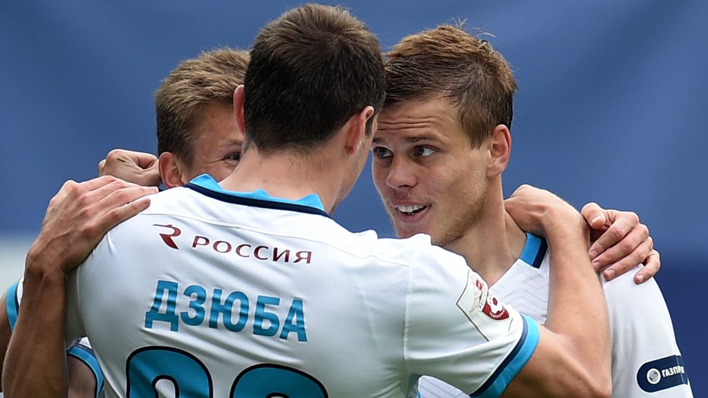 MOSCOW, RUSSIA - MAY 21: Artyom Dzyuba and Aleksandr Kokorin of FC Zenit St. Petersburg celebrate after scoring a goal during the Russian Premier League match between FC Dinamo Moscow and FC Zenit St. Petersburg at the Arena Khimki Stadium on May 21, 2016 in Moscow, Russia. (Photo by Epsilon/Getty Images)