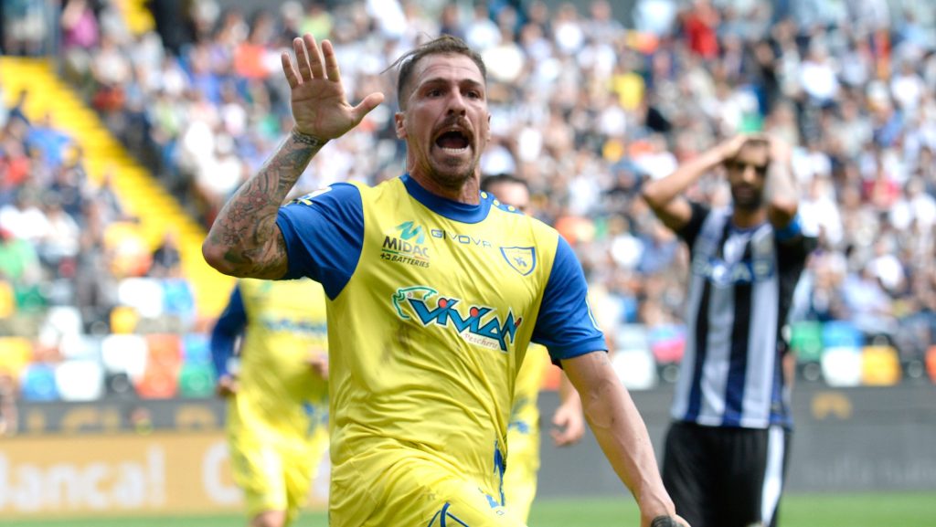 Fabrizio Cacciatore scored at the death for Chievo Verona (Photo by Dino Panato/Getty Images)