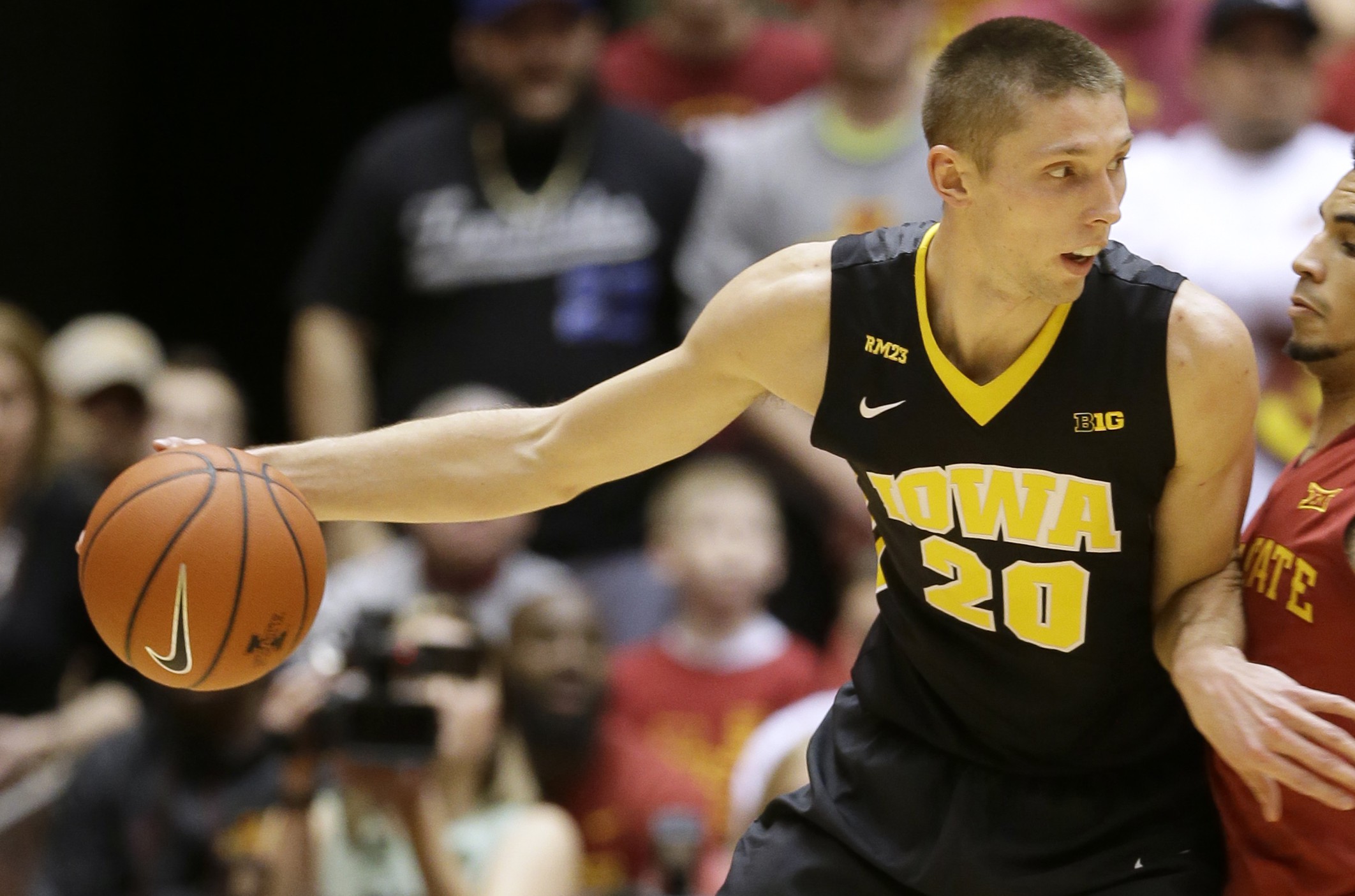 Iowa forward Jarrod Uthoff (AP Photo/Charlie Neibergall)