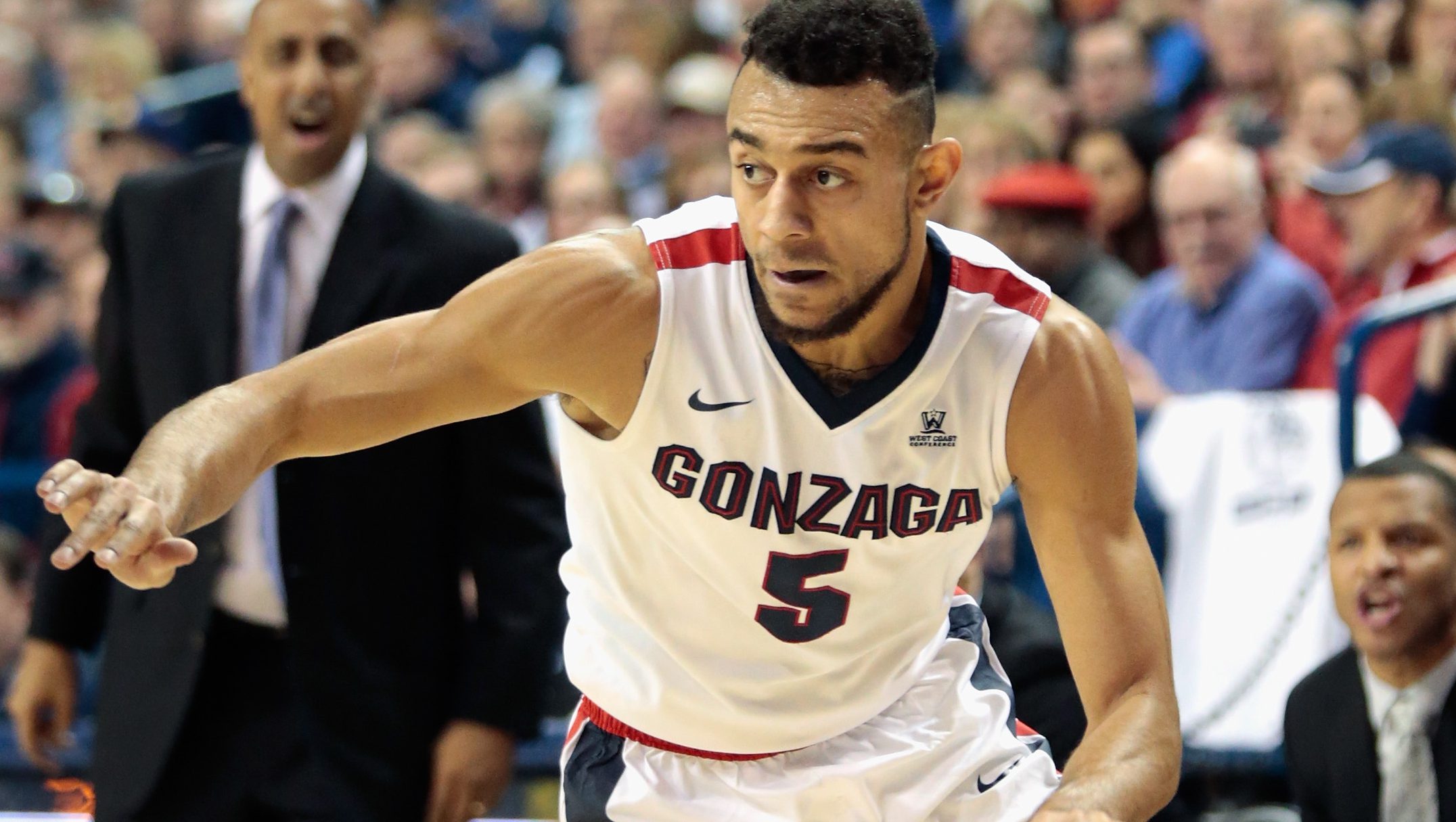 SPOKANE, WA - DECEMBER 07:  Nigel Williams-Goss #5 of the Gonzaga Bulldogs drives against the Washington Huskies in the first half at McCarthey Athletic Center on December 7, 2016 in Spokane, Washington.  Gonzaga defeated Washington 98-71.  (Photo by William Mancebo/Getty Images)