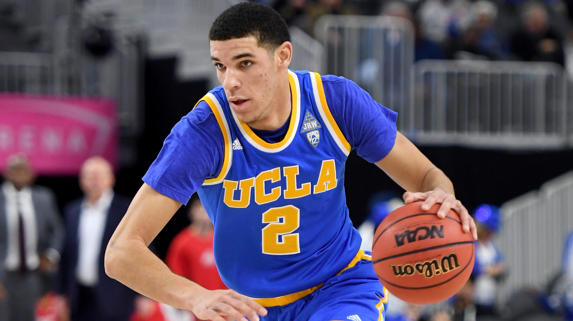 LAS VEGAS, NV - DECEMBER 17: Lonzo Ball #2 of the UCLA Bruins brings the ball up the court against the Ohio State Buckeyes during the CBS Sports Classic at T-Mobile Arena on December 17, 2016 in Las Vegas, Nevada. UCLA won 86-73. (Photo by Ethan Miller/Getty Images)