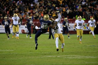 Notre Dame v Navy