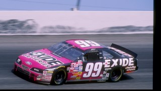 31 Aug 1997: Jeff Burton performs during the Mountain Dew Southern 500 at Darlington Raceway in Darlington, South Carolina. Mandatory Credit: Craig Jones /Allsport